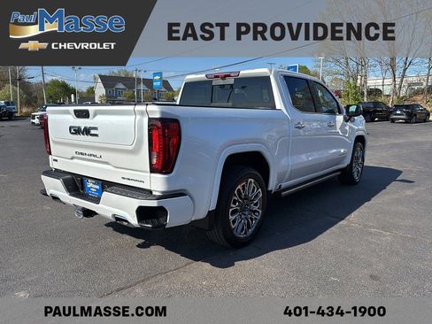 Used 2024 GMC Sierra 1500 Denali Ultimate AWD/4WD image 7