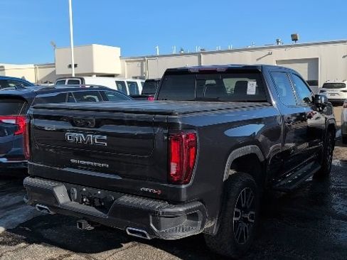 Used 2022 GMC Sierra 1500 AT4 w/ AT4 Preferred Package image 2