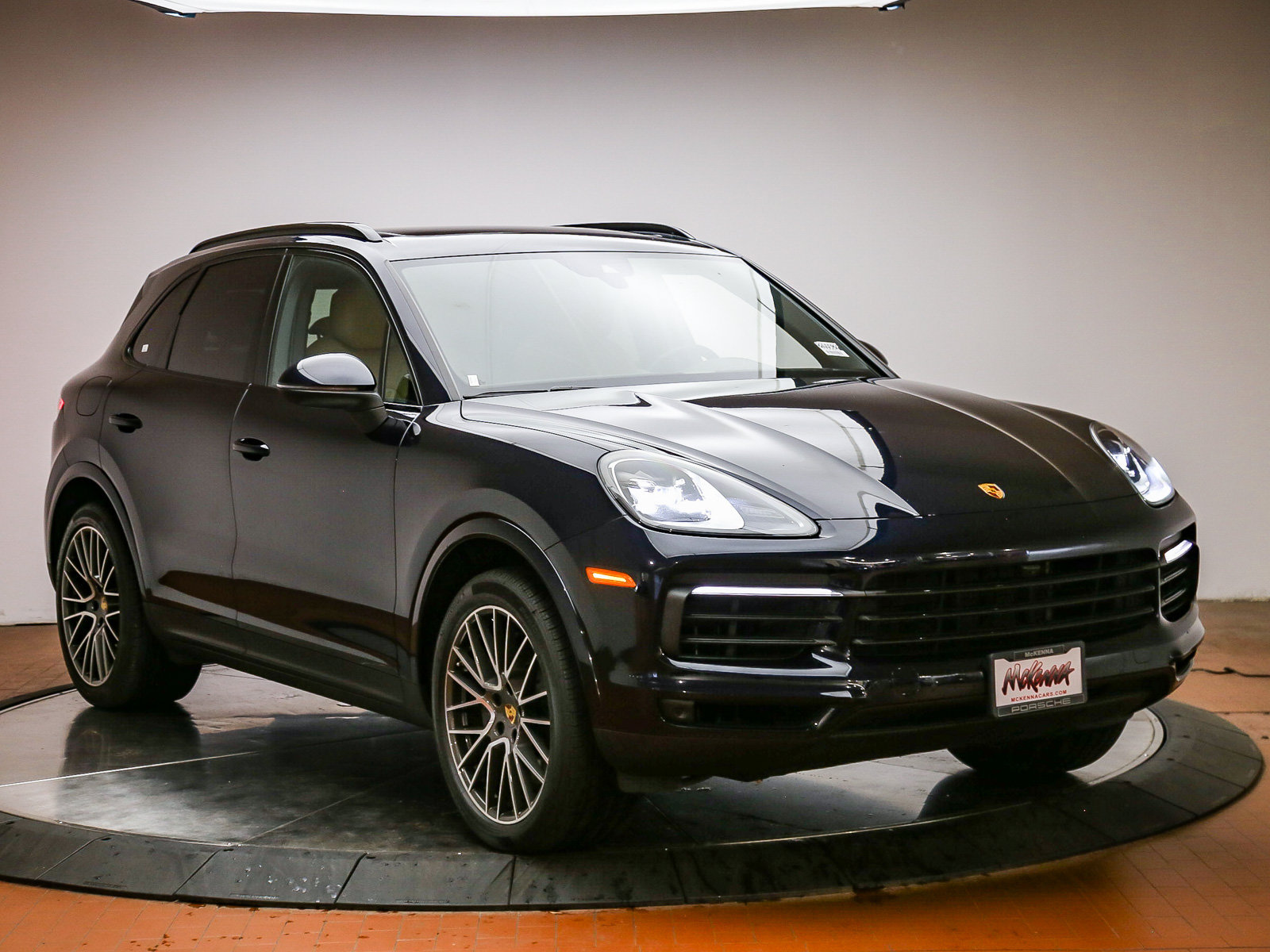 Certified 2023 Porsche Cayenne AWD/4WD image 9