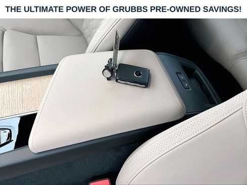 New 2026 Volvo XC60 B5 Plus w/ Protection Package Premier AWD/4WD image 30
