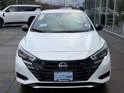 New 2025 Nissan Versa SR w/ Trunk Package image 3