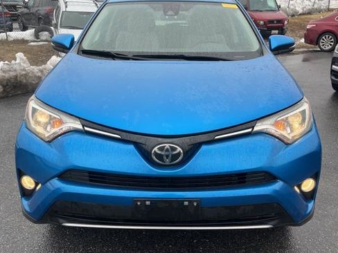 Used 2018 Toyota RAV4 XLE image 17
