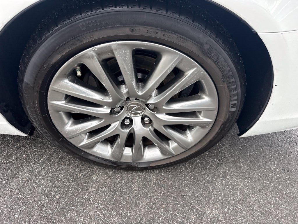 Used 2014 Lexus LS 460 w/ Comfort Package RWD image 9