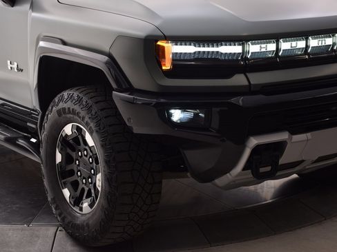 Used 2024 GMC Hummer EV 3X w/ Extreme Off-Road Package image 8