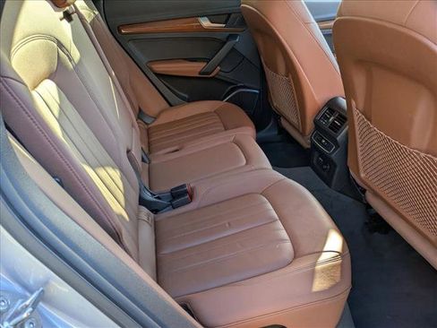 Used 2022 Audi Q5 2.0T Premium Plus w/ Premium Plus Package image 19