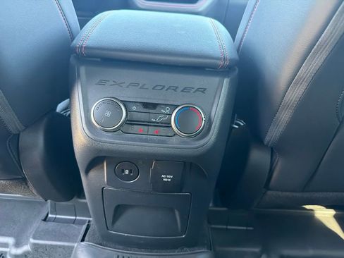 Used 2025 Ford Explorer ST AWD/4WD image 12