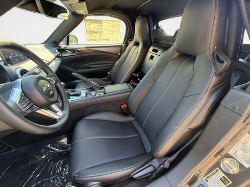 New 2026 MAZDA MX-5 Miata Grand Touring w/ Weather Package RWD image 10