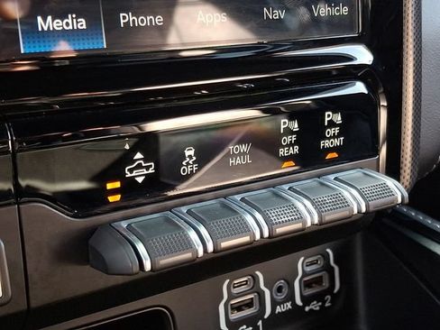Used 2022 RAM 1500 Limited AWD/4WD image 24