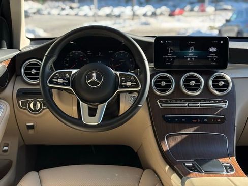 Certified 2022 Mercedes-Benz GLC 300 4MATIC image 27