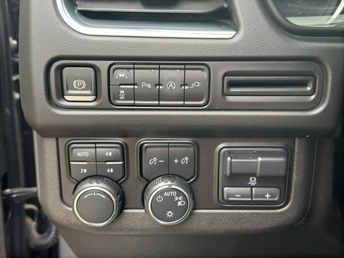 Used 2021 Chevrolet Tahoe LT w/ LT Signature Package AWD/4WD image 27