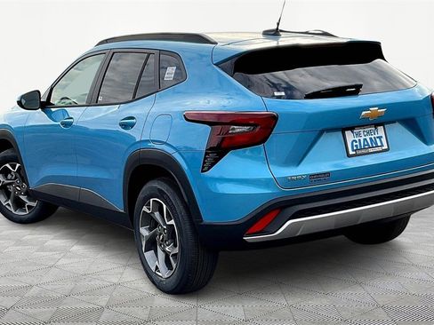 New 2026 Chevrolet Trax LT image 3