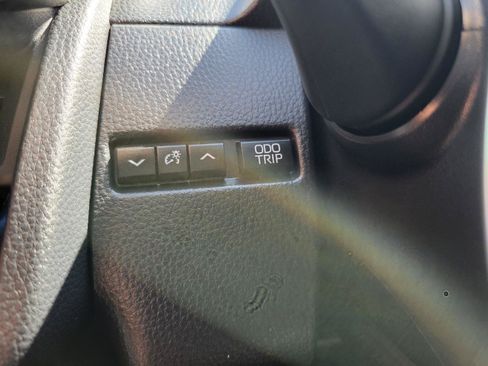 Used 2024 Toyota Prius Limited w/ Limited Premium Package FWD image 12