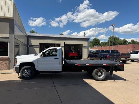Used 2018 Chevrolet Silverado 3500 W/T w/ WT Convenience Package AWD/4WD image 1