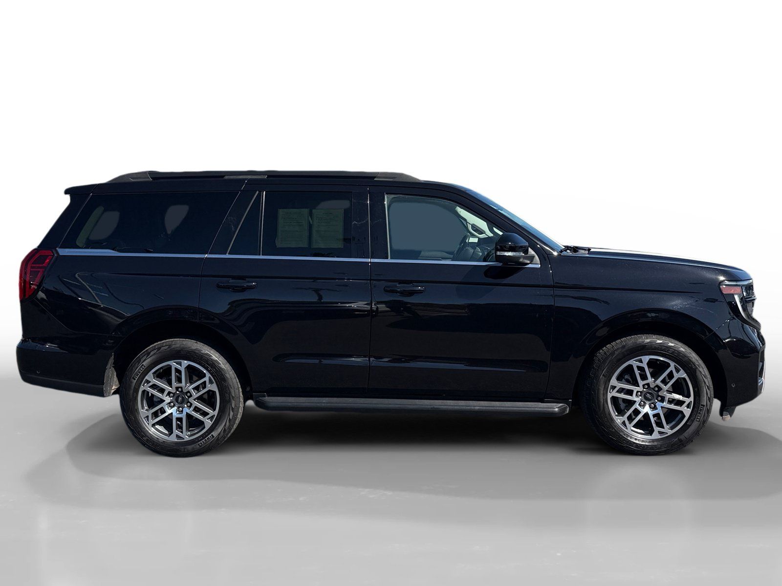 Certified 2025 Ford Expedition Active AWD/4WD image 6
