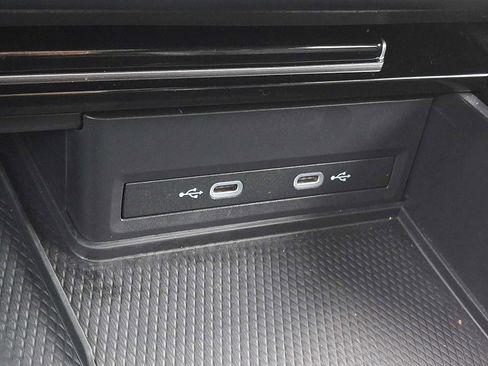 Used 2025 Volkswagen Atlas Peak Edition SE image 22