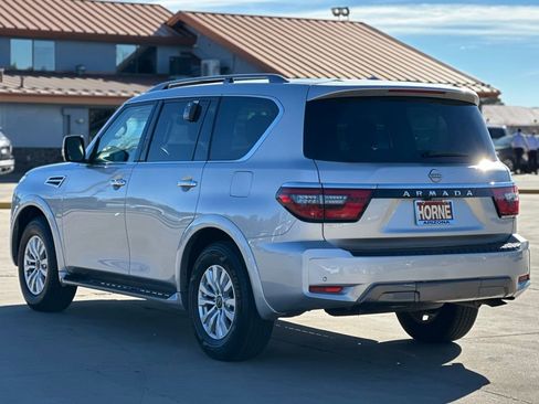 Used 2023 Nissan Armada SV image 5