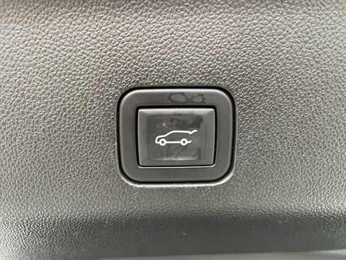 Used 2023 Chevrolet Tahoe Premier w/ Advanced Technology Package AWD/4WD image 42