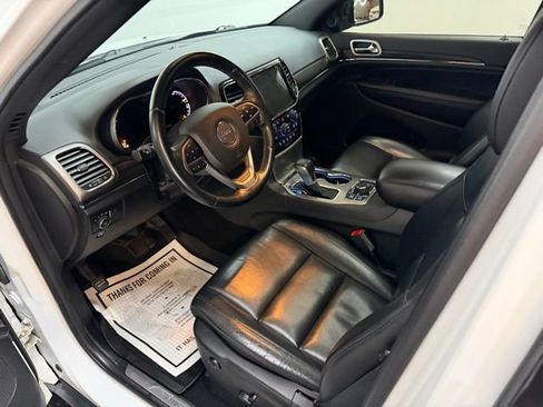 Used 2021 Jeep Grand Cherokee Limited image 14