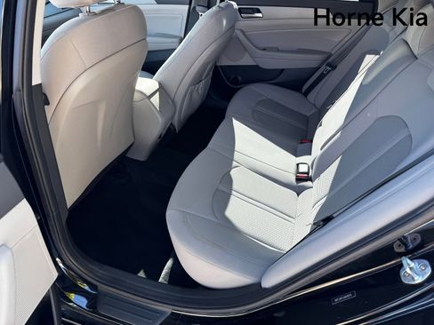 Used 2018 Hyundai Sonata SEL w/ Tech Package 02 image 12