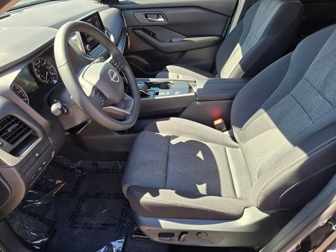 New 2026 Nissan Rogue SV FWD image 6