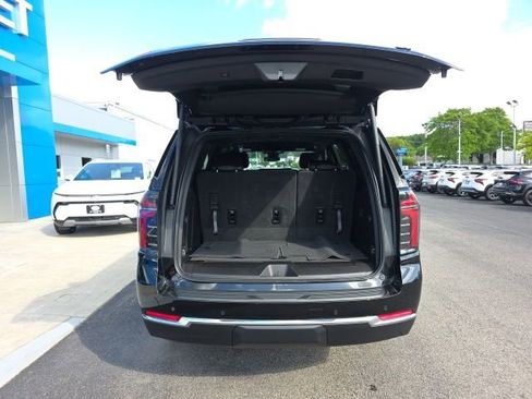 Used 2025 Chevrolet Tahoe LT w/ LPO, Dark Essentials Package AWD/4WD image 32