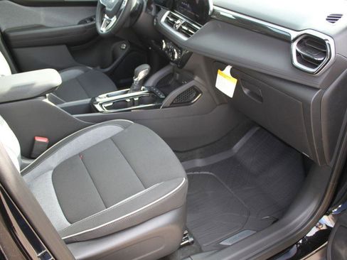 New 2026 Chevrolet TrailBlazer LT image 6