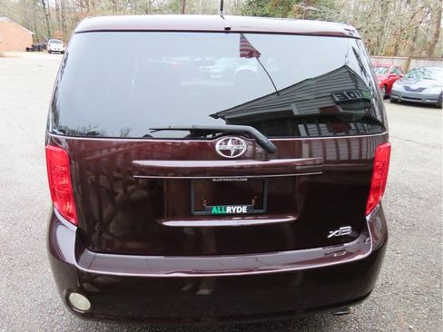 Used 2009 Scion xB image 7