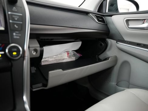 Used 2017 Toyota Camry SE FWD image 49