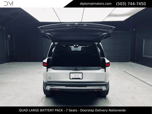 Used 2023 Rivian R1S Adventure AWD/4WD image 42