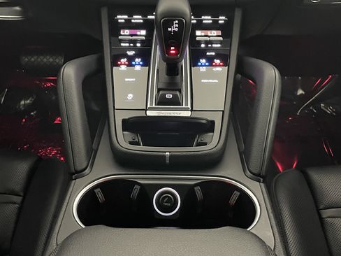 Certified 2023 Porsche Cayenne image 20
