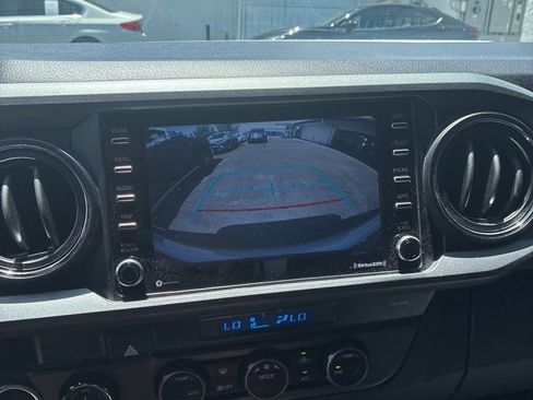 Used 2021 Toyota Tacoma TRD Off-Road w/ Technology Package AWD/4WD image 5