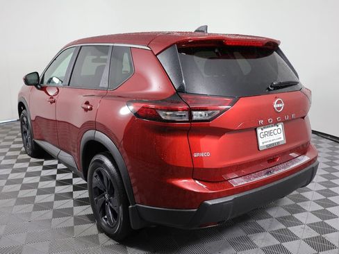 Used 2026 Nissan Rogue SV w/ Cold Weather Package FWD image 6