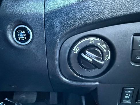 Used 2023 Nissan Frontier PRO-4X w/ Pro-4X Premium Package image 46