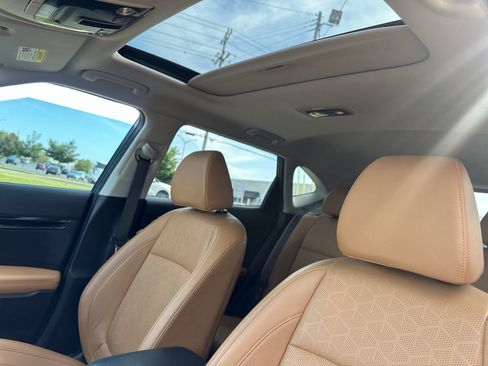 Used 2024 Kia Seltos EX AWD/4WD image 21