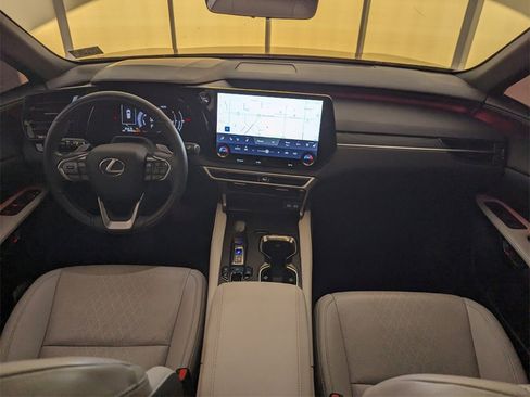 Used 2023 Lexus RX 350h Premium Plus image 9