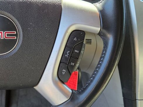 Used 2012 GMC Acadia SLT w/ LPO, 'HIT The Road' Package FWD image 21