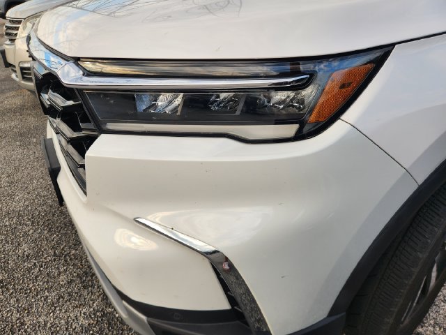 Used 2023 Honda Pilot Elite image 6
