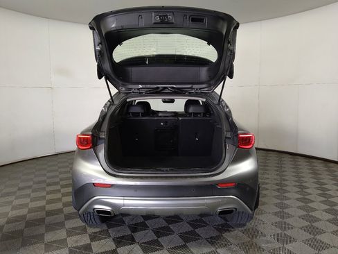 Used 2018 INFINITI QX30 AWD image 29