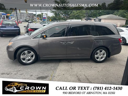 Used 2011 Honda Odyssey Touring Elite image 8