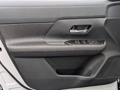 New 2026 Nissan Kicks SV w/ SV Premium Package FWD image 12