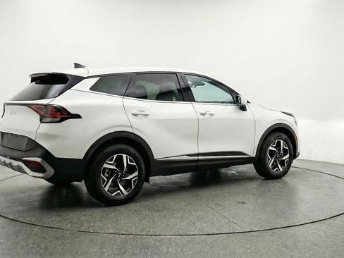 Used 2025 Kia Sportage LX image 7