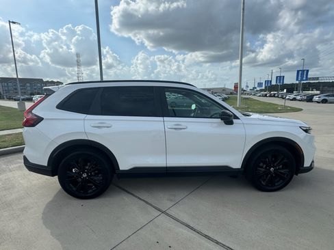 Certified 2026 Honda CR-V Sport Touring image 9