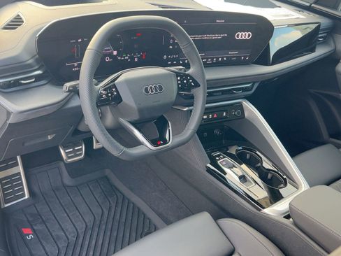 New 2025 Audi SQ5 Premium Plus image 4