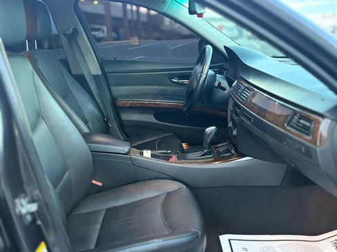 Used 2006 BMW 325xi Sedan image 16