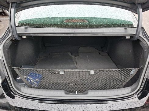 Certified 2025 Hyundai Elantra SEL image 28