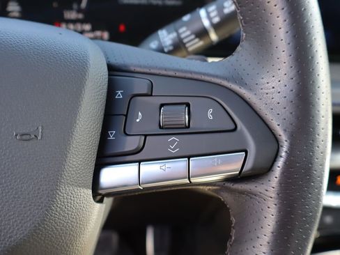 Used 2024 Cadillac XT4 Sport image 17