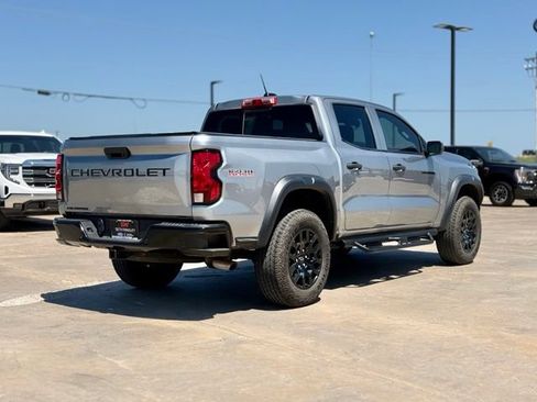 Used 2025 Chevrolet Colorado Trail Boss AWD/4WD image 2