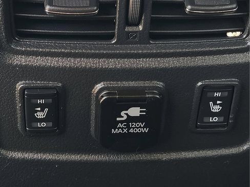 Used 2018 Nissan Titan Platinum Reserve w/ Platinum Utility Package AWD/4WD image 11