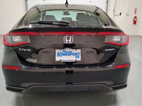 Used 2023 Honda Civic Sport image 13