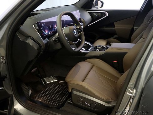 Used 2025 BMW X3 xDrive30i w/ Premium Package image 11